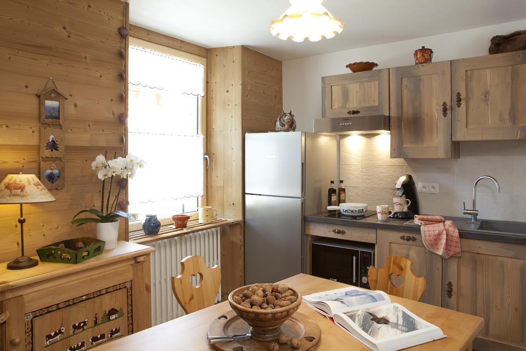 Appartement Zian Justine Lullin Exteriér fotografie